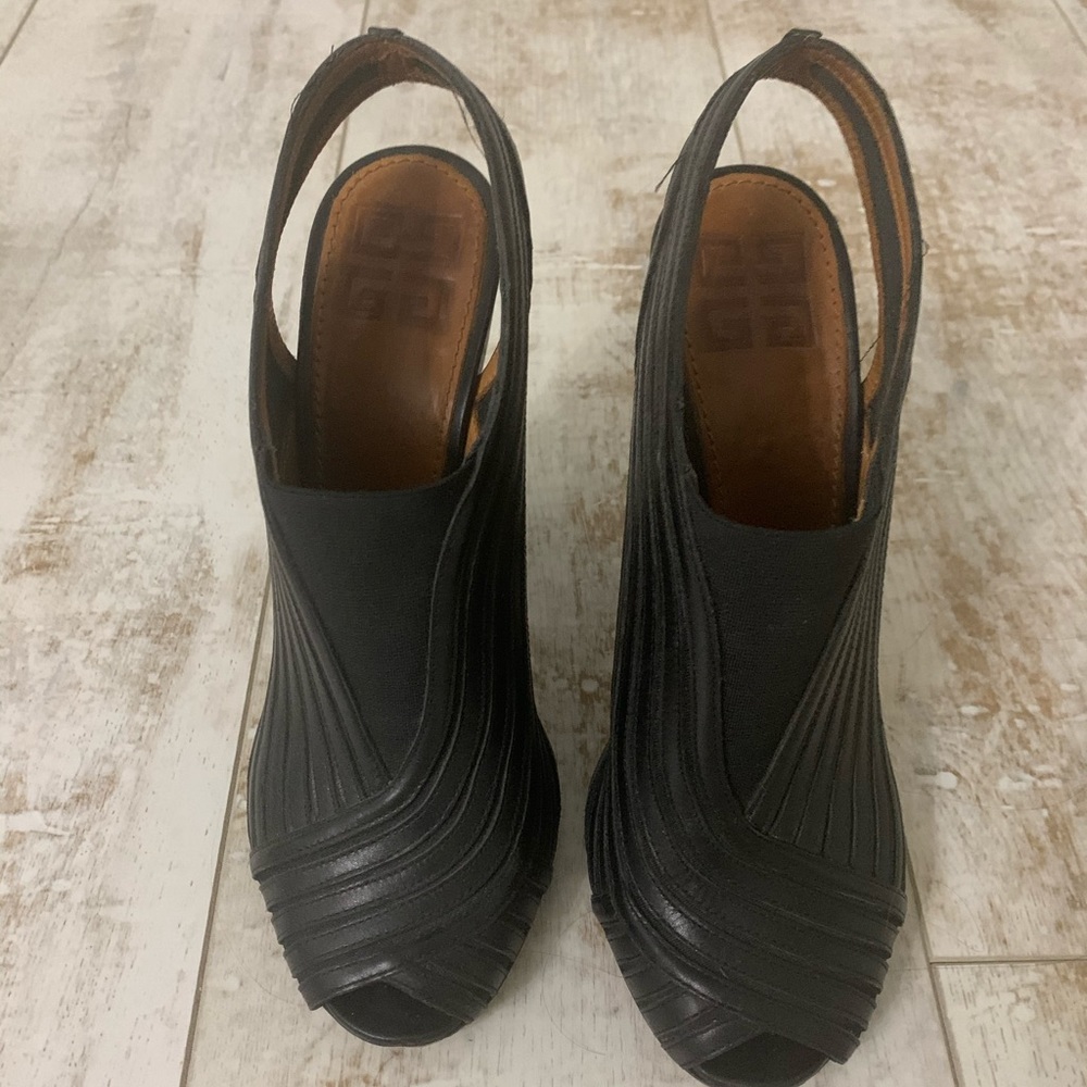 Givenchy Open Toe Platform Sandals 40 - image 2